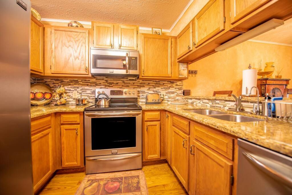 City & Mountain View 5 Mins From Downtown Gatlinburg Bagian luar foto