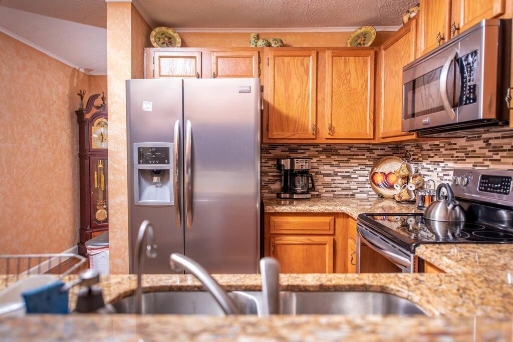 City & Mountain View 5 Mins From Downtown Gatlinburg Bagian luar foto